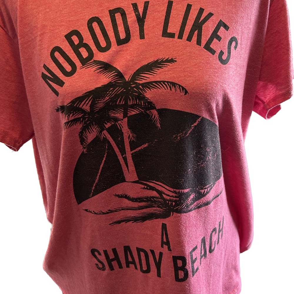 Don’t Be a Shady Beach - Heather Pink Vintage T Shirt size XL